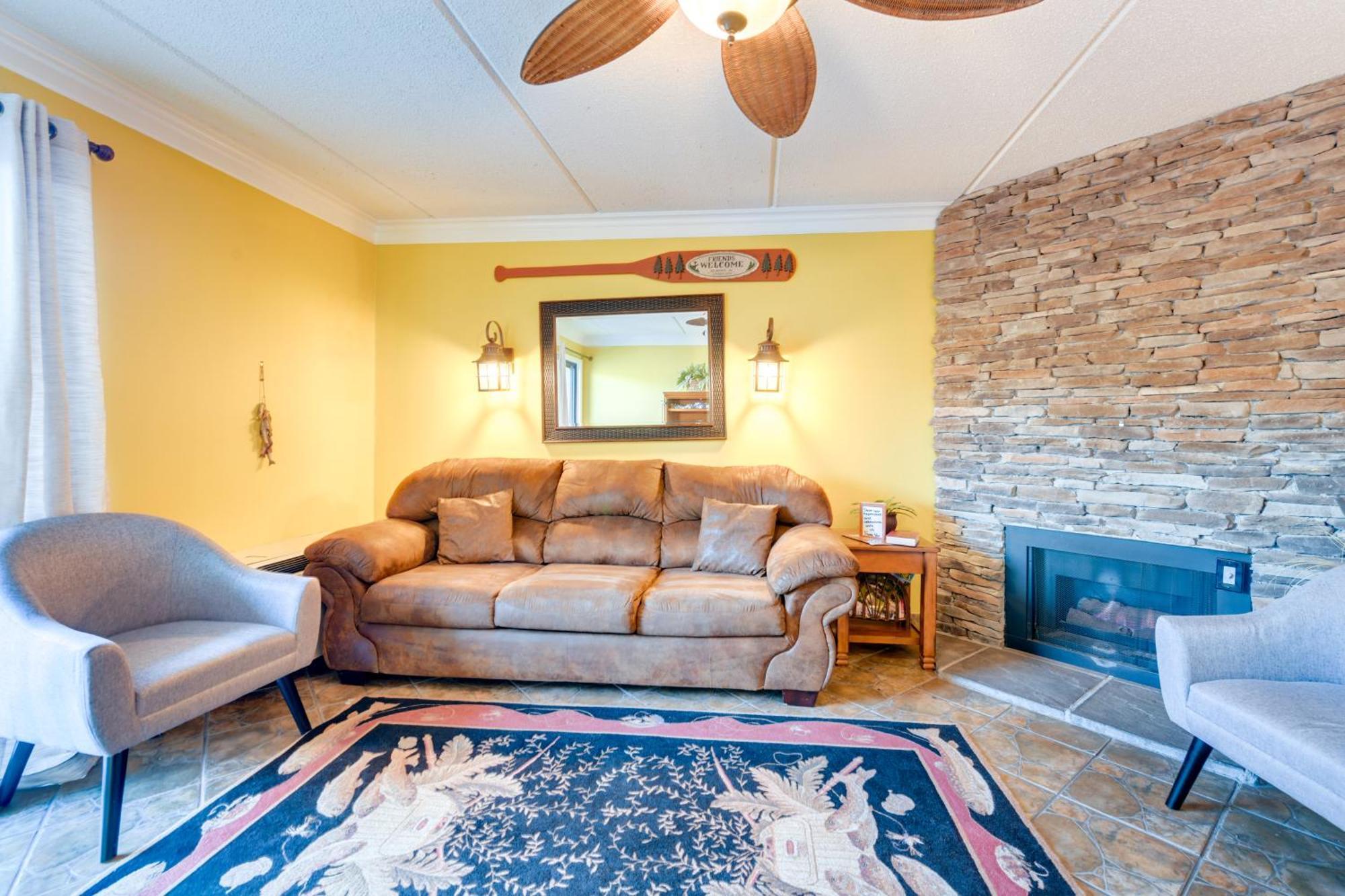 Downtown Gatlinburg Condo With Community Pool! Екстер'єр фото