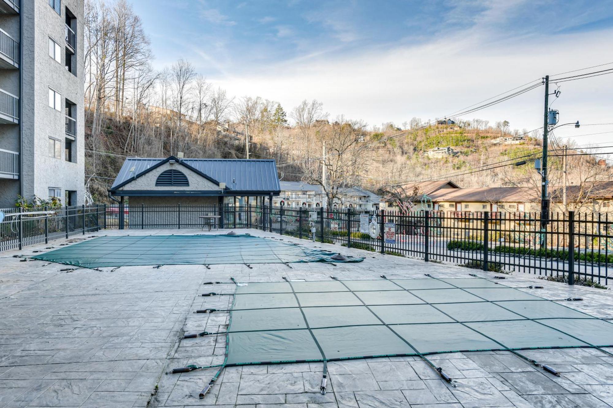 Downtown Gatlinburg Condo With Community Pool! Екстер'єр фото